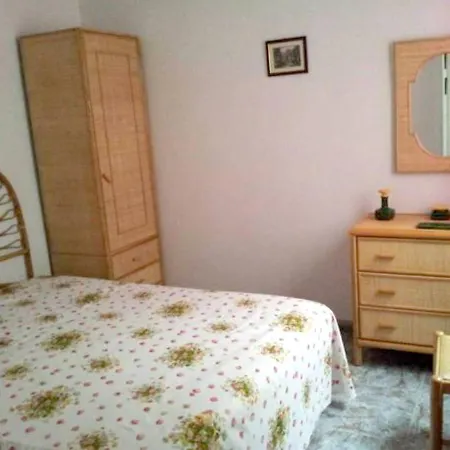 House With 2 Bedrooms In With Wonderful Lake View And Terrace Casa de Férias
