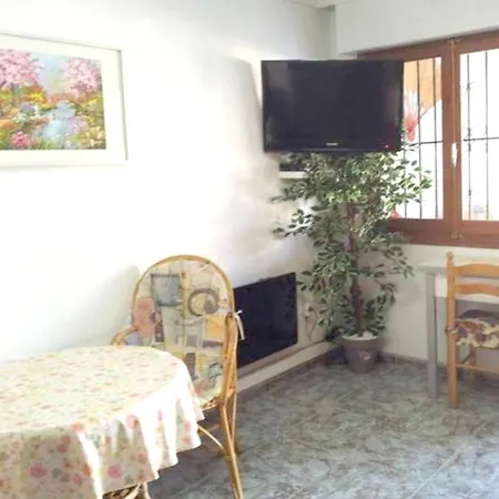 House With 2 Bedrooms In With Wonderful Lake View And Terrace Casa de Férias *